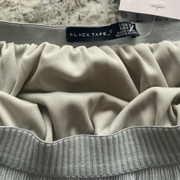 Black Tape sheer silver porcelain midi skirt. Size XS - Picture 6 of 7